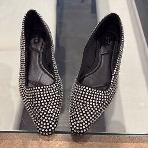 Zara flats